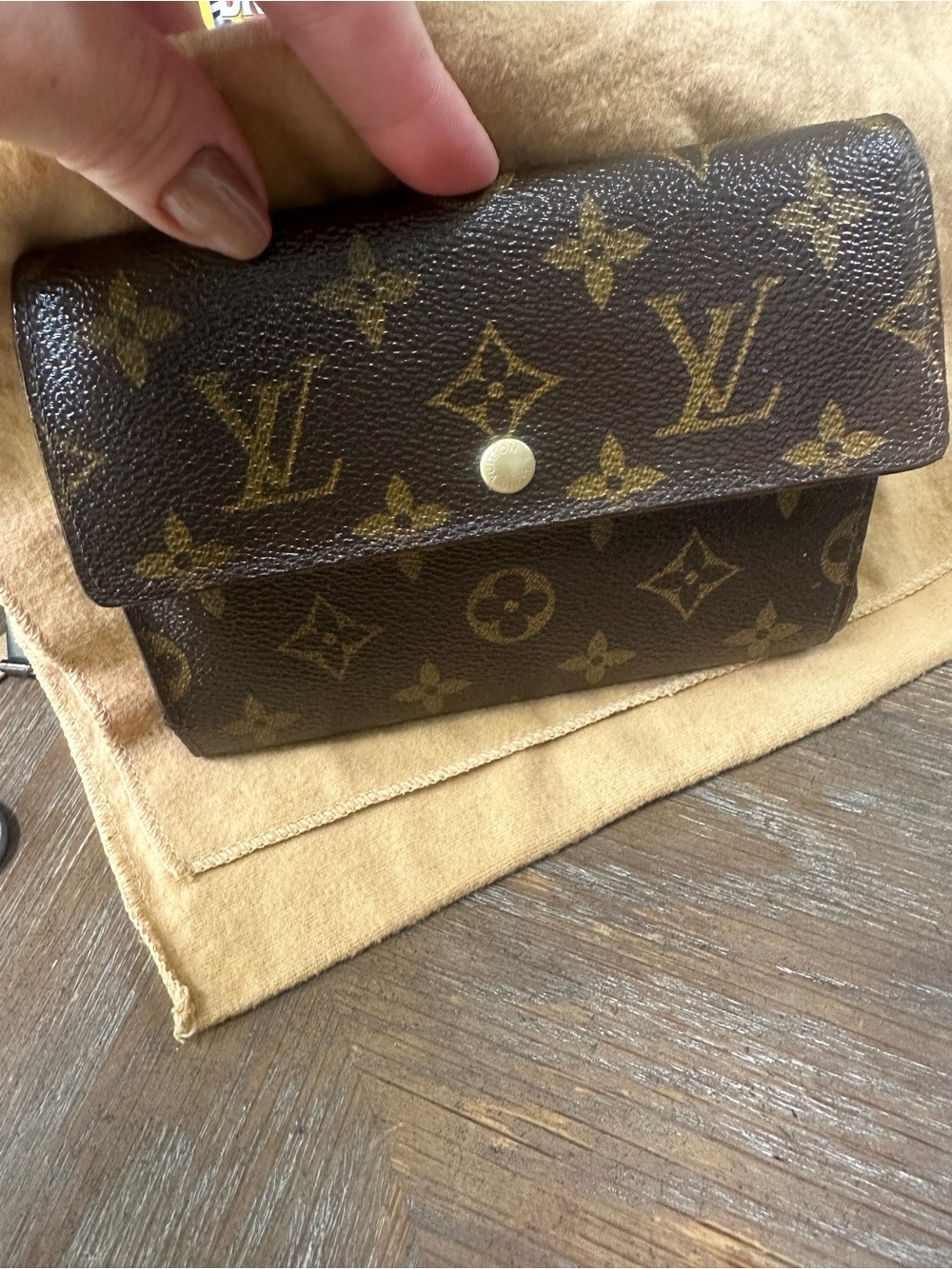 Louis Vuitton Monogram Canvas Tri Fold Snap Wallet #SP0937